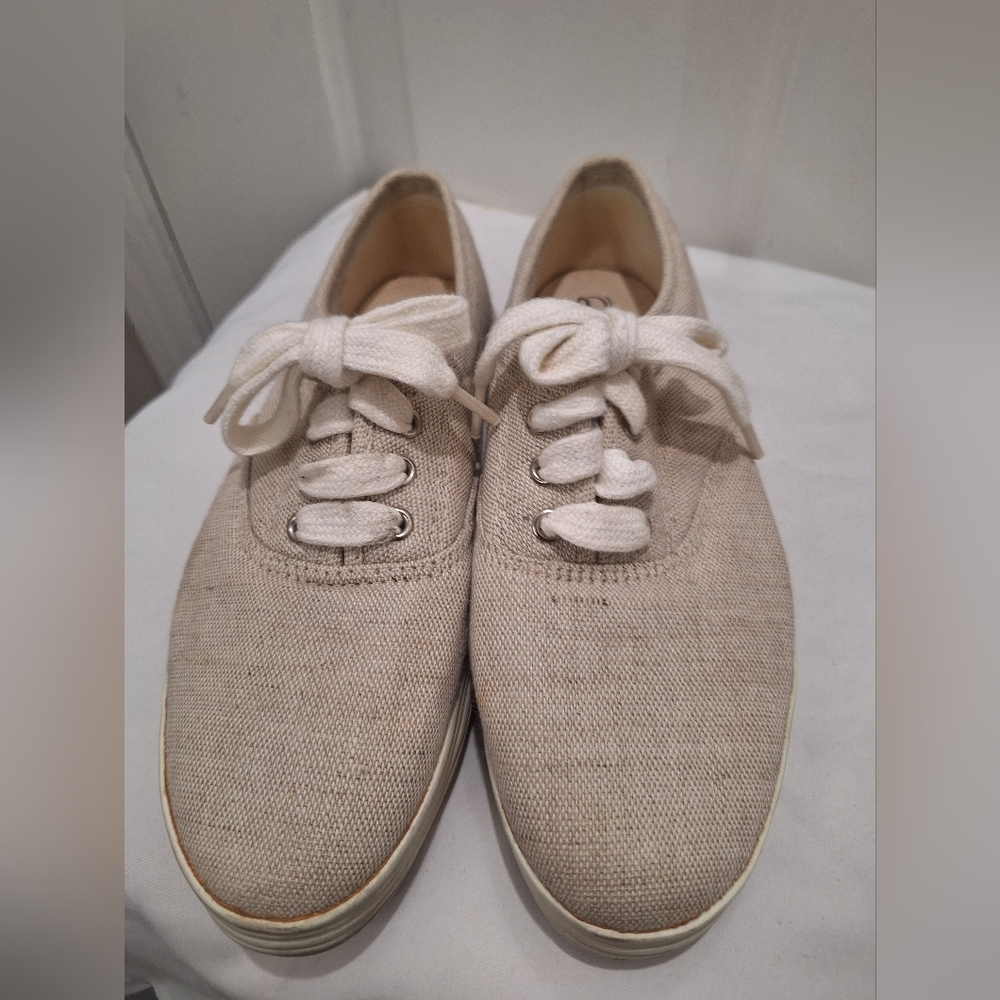 Aerosols Beige Tennis Shoe Style Size 6.5 - Picture 2 of 7